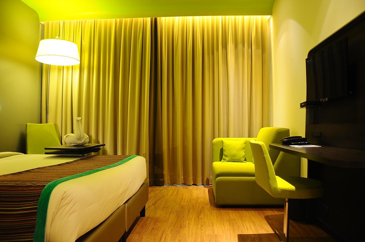 Park Inn By Radisson Gurgaon Bilaspur Manesar Zewnętrze zdjęcie