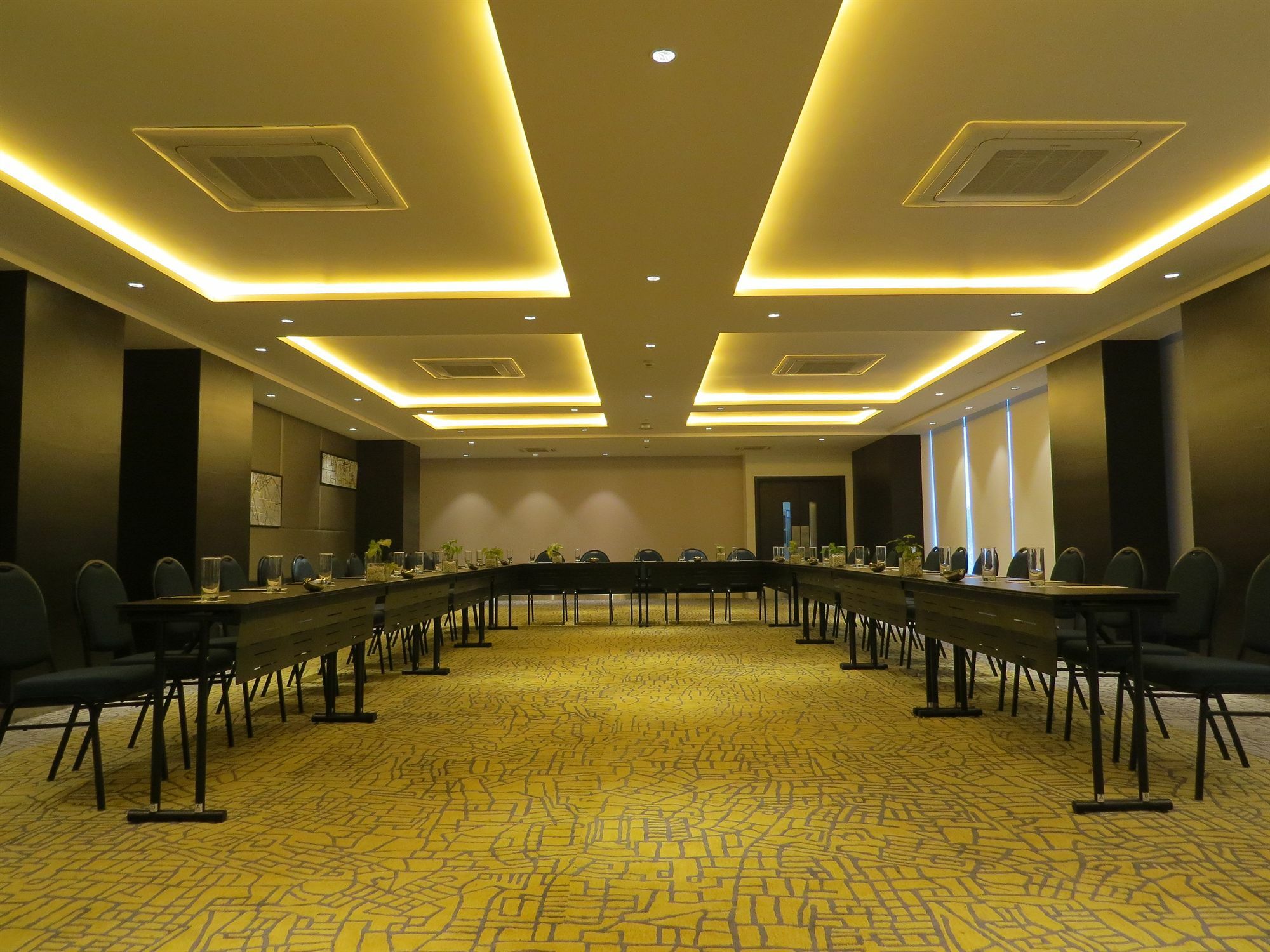 Park Inn By Radisson Gurgaon Bilaspur Manesar Zewnętrze zdjęcie