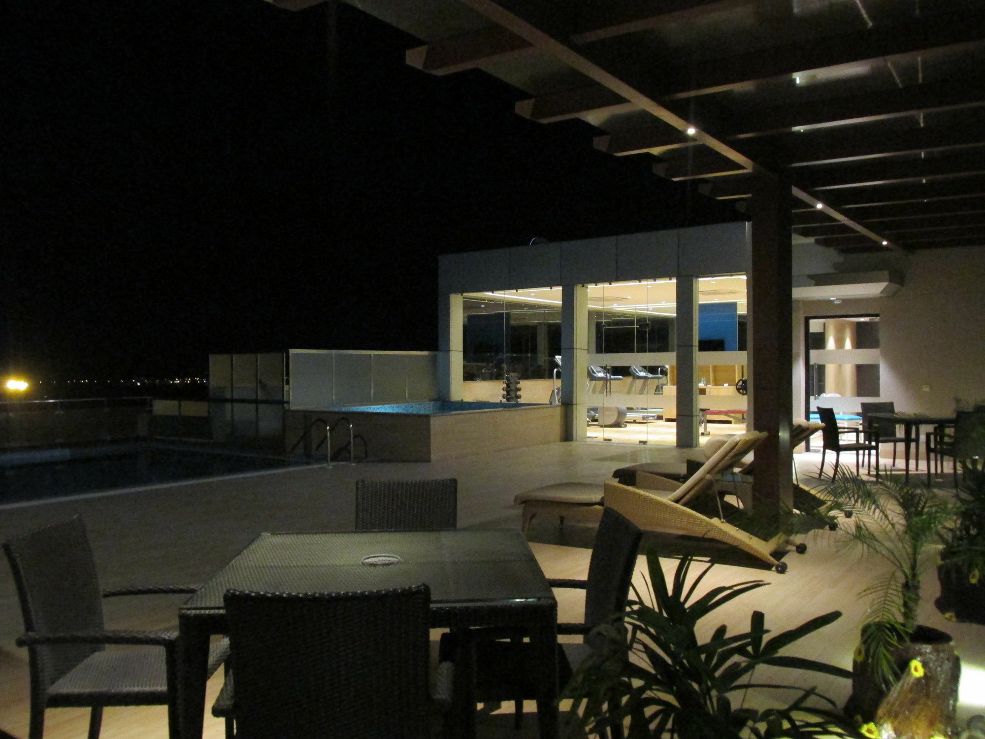 Park Inn By Radisson Gurgaon Bilaspur Manesar Zewnętrze zdjęcie